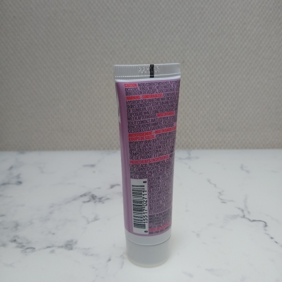 First Aid Beauty KP Smoothing Body Lotion 1oz 28.3g Deluxe Travel Size - Picture 3 of 4